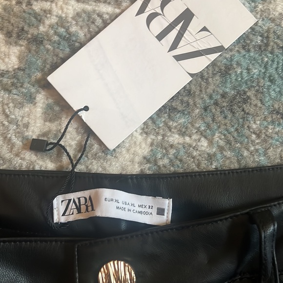 Zara Faux Leather Pants - Picture 8 of 10
